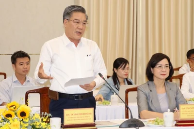 Đồng chí Dương Minh Dũng, Ủy viên Ban Thường vụ Tỉnh ủy, Phó Chủ tịch Ủy ban nhân dân tỉnh Đồng Nai nói về công tác chuẩn bị về số hóa, chỉnh lý tài liệu phục vụ sáp nhập 2 tỉnh Đồng Nai và Bình Phước.