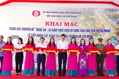 Khai trương trưng bày chuyên đề "Nghệ An - 55 năm thực hiện Di chúc của Chủ tịch Hồ Chí Minh" ngày 29/8/2024. (Ảnh: THÀNH CHÂU)