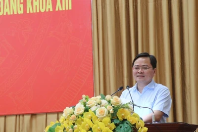 Đồng chí Nguyễn Anh Tuấn, Bí thư Tỉnh ủy Bắc Ninh phát biểu tại hội nghị.