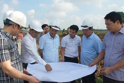 Lãnh đạo tỉnh Bắc Ninh kiểm tra tại công trường thi công dự án đường Vành đai 4-Vùng Thủ đô.