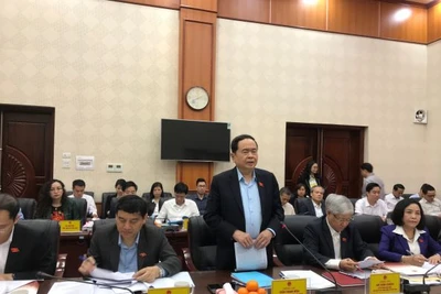 Đồng chí Trần Thanh Mẫn cùng Đoàn giám sát của Ủy ban Thường vụ Quốc hội làm việc với tỉnh Hưng Yên về chuyên đề “Việc thực hiện Nghị quyết số 88/2004/QH13 và Nghị quyết số 51/2017/QH14 của Quốc hội về đổi mới chương trình, sách giáo khoa giáo dục phổ thông”.