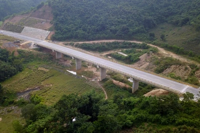 Một đoạn trên tuyến cao tốc Hòa Lạc - Hòa Bình đã đưa vào sử dụng từ năm 2014. (Ảnh: Phong Lê)