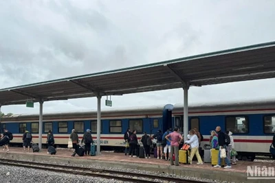 Ông Đặng Sỹ Mạnh, Tổng Giám đốc Tổng Công ty Đường sắt Việt Nam, cho biết: Các nước trên thế giới hiện nay đa số sử dụng khổ đường 1.435mm, đường sắt Việt Nam chủ yếu vẫn duy trì khổ đường 1.000mm. 