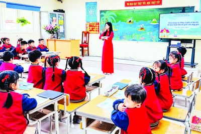 Một giờ học của học sinh Trường tiểu học Đoàn Kết (quận Long Biên).