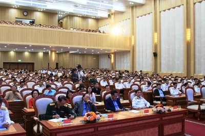 Tổng kết và trao giải thưởng văn học nghệ thuật về đề tài Hải quân.