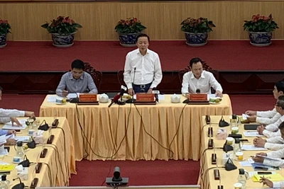 Phó Thủ tướng Trần Hồng Hà phát biểu tại buổi làm việc