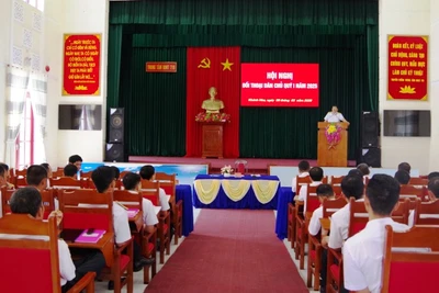 Quang cảnh hội nghị đối thoại dân chủ.