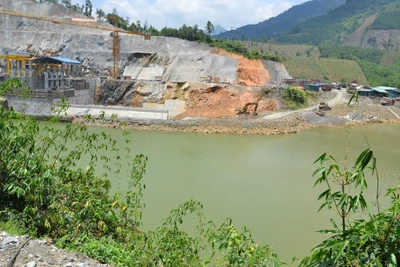 Nhà máy Thủy điện Nậm Lúc (Bắc Hà-Lào Cai).