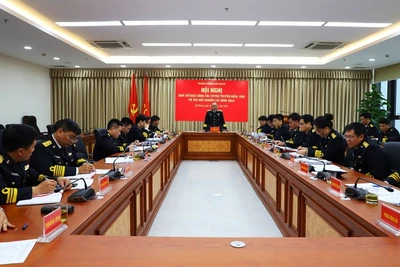 Quang cảnh hội nghị rút kinh nghiệm công tác tuyên truyền biển, đảo và thu hút nguồn lực của Quân chủng Hải quân.