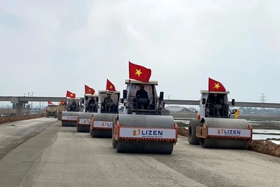Nhà thầu Lizen triển khai thi công đường cao tốc bắc-nam đoạn quốc lộ 45-Nghi Sơn. 