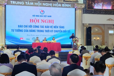Các đại biểu tham dự hội nghị.