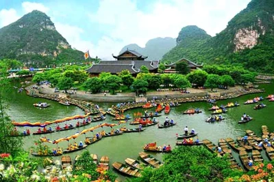 Ninh Bình phấn đấu đến năm 2030 sẽ là một trong những trung tâm lớn, có giá trị thương hiệu cao về du lịch, công nghiệp văn hóa, kinh tế di sản của cả nước và khu vực Đông Nam Á. (Ảnh: Sở Du lịch Ninh Bình)