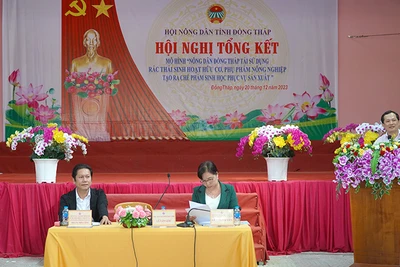 Chủ tịch Hội Nông dân tỉnh Đồng Tháp Lý Văn Giàu phát biểu tại hội nghị. (Ảnh: HỮU NGHĨA)