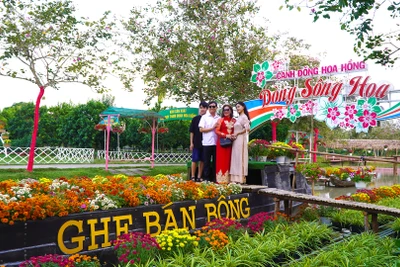Thành công từ Festival hoa kiểng đầu tiên ở miền Tây Nam Bộ