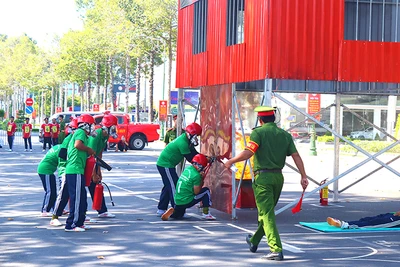 Các vận động viên dự thi phần thực hành