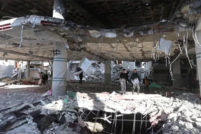 Nhà thờ tại Rafah, phía nam Dải Gaza, sau cuộc không kích của Israel, ngày 12/2/2024. Ảnh: REUTERS