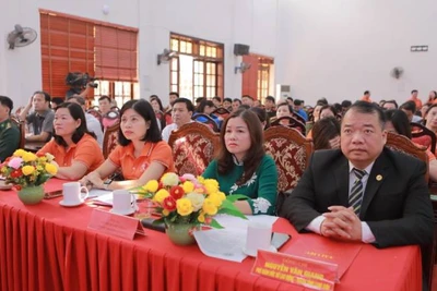 Các đại biểu tham dự lễ phát động.