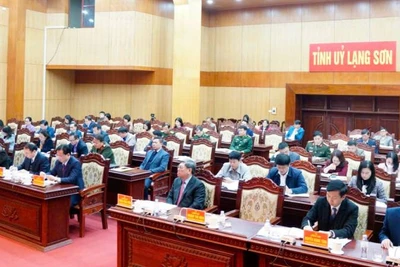 Lãnh đạo chủ chốt của tỉnh Lạng Sơn dự hội nghị tổng kết công tác kiểm tra, giám sát, và kỷ luật của Đảng.