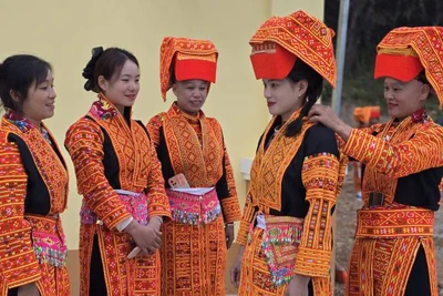 Trang phục truyền thống của dân tộc Dao (Lù Gang) ở xã Ái Quốc, Lộc Bình (Lạng Sơn).