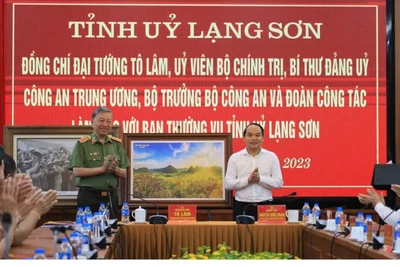 Đại tướng Tô Lâm, Ủy viên Bộ Chính trị, Bộ trưởng Công an làm việc với Ban Thường vụ Tỉnh ủy lạng Sơn.