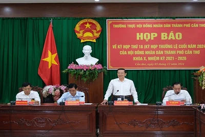 Quang cảnh buổi họp báo.