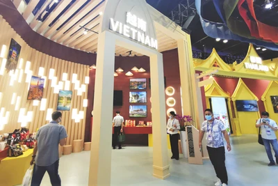 Khu gian hàng Việt Nam tại CAEXPO lần thứ 19. (Ảnh: nnwb.com)