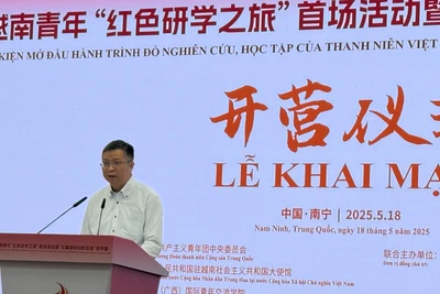 Đại sứ Phạm Thanh Bình tham dự và phát biểu tại Lễ khai mạc hoạt động “Theo dấu chân Bác Hồ” trong khuôn khổ “Hành trình đỏ nghiên cứu, học tập của thanh niên”. (Ảnh do Đại sứ quán Việt Nam tại Trung Quốc cung cấp)