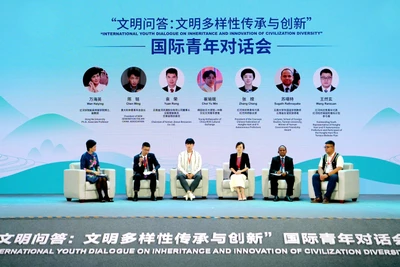 Đại diện thanh niên các nước chia sẻ tại sự kiện.