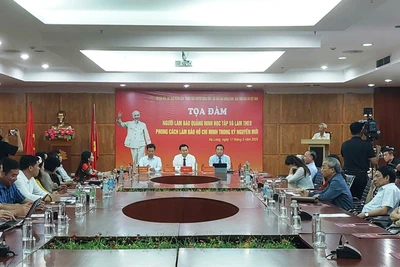 Quang cảnh buổi Tọa đàm.