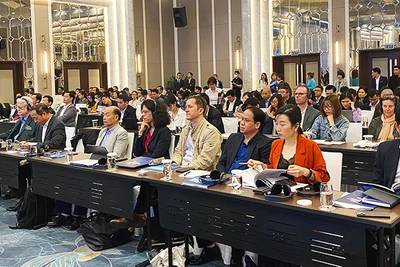 Hội thảo thu hút sự chú ý của nhiều doanh nghiệp, nhà đầu tư trong lĩnh vực năng lượng tái tạo.