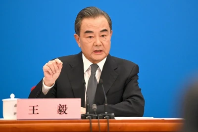 [Video] Bộ trưởng Ngoại giao Trung Quốc bình luận cứng rắn về chính sách thuế quan của Mỹ