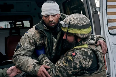 [Video] Nga và Ukraine leo thang xung đột gây nhiều thương vong