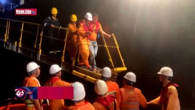 Kịp thời cấp cứu thuyền viên nước ngoài bị nạn trên biển