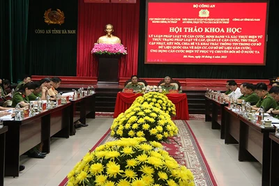 Các đại biểu dự Hội thảo.