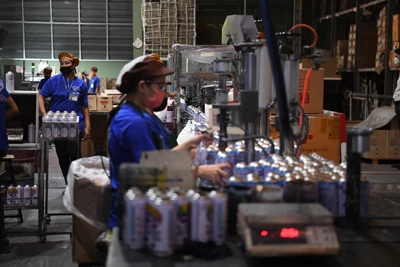 Một xưởng sản xuất sơn ở tỉnh Nakhon Pathom, Thái Lan. (Ảnh: XUÂN SƠN)