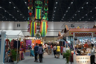 Các gian hàng tại Lễ hội Du lịch Thái Lan năm 2024 được tổ chức tại Trung tâm Hội nghị Quốc gia Queen Sirikit ở thủ đô Bangkok của Thái Lan. (Ảnh: ĐINH TRƯỜNG)