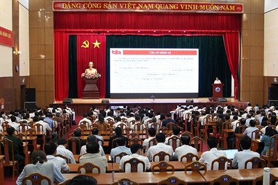 Toàn cảnh hội nghị