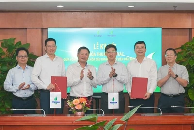 BSR và VPI ký thỏa thuận hợp tác trong lĩnh vực khoa học công nghệ, đổi mới sáng tạo và chuyển đổi số. (Ảnh: MINH ĐỨC)