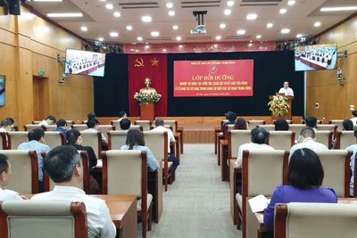 Khai giảng lớp bồi dưỡng nghiệp vụ kiểm tra, giám sát và kỷ luật của Đảng năm 2023. 