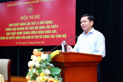 Đồng chí Nguyễn Long Hải phát biểu tại hội nghị.