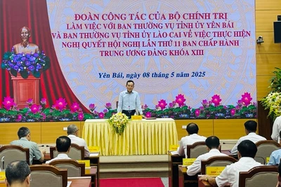 Bí thư Trung ương Đảng Trần Lưu Quang phát biểu tại buổi làm việc. (Ảnh: THANH SƠN)