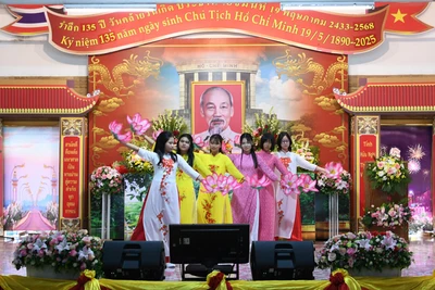 Kỷ niệm 135 năm Ngày sinh Chủ tịch Hồ Chí Minh tại tỉnh Nakhon Phanom, Thái Lan