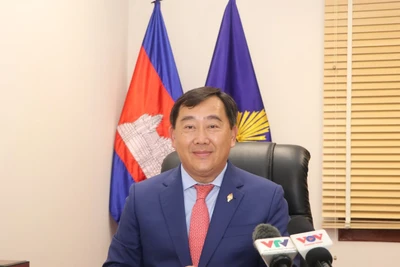 Phó Trưởng Ban thứ nhất Ban Đối ngoại Trung ương Đảng Nhân dân Campuchia, Chủ nhiệm Ủy ban Đối ngoại, Hợp tác quốc tế và Thông tin Quốc hội Campuchia Sous Yara. 