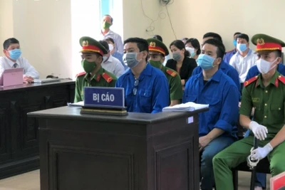 Xét xử sơ thẩm vụ án lợi dụng các quyền tự do dân chủ xâm phạm lợi ích của Nhà nước, quyền, lợi ích hợp pháp của tổ chức cá nhân đối với Trương Châu Hữu Danh và các đồng phạm. 