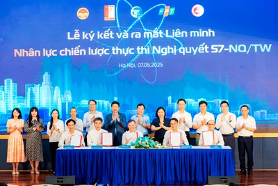 Lễ ký kết ra mắt Liên minh Nhân lực chiến lược thực thi Nghị quyết 57-NQ/TW diễn ra chiều 5/7 tại Hà Nội.