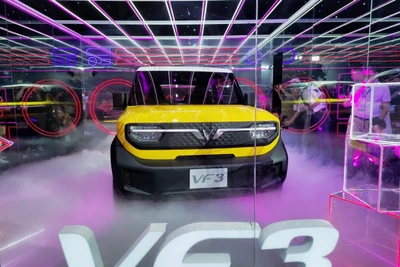 Mẫu xe mini car VF 3 nhận được sự quan tâm đặc biệt tại Triển lãm.