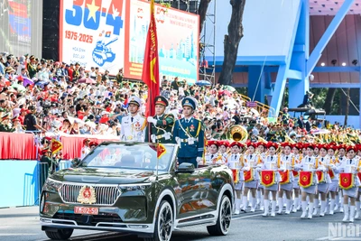 Tổng duyệt lễ diễu binh, diễu hành Lễ kỷ niệm 50 năm Ngày Giải phóng miền nam, thống nhất đất nước. (Ảnh: THÀNH ĐẠT)