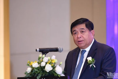 Bộ trưởng Kế hoạch và Đầu tư Nguyễn Chí Dũng phát biểu tại sự kiện.
