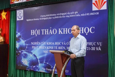 Phó Giáo sư, Tiến sĩ Trần Tuấn Anh, Phó Chủ tịch Viện Hàn lâm Khoa học và Công nghệ Việt Nam, Chủ nhiệm Chương trình phát biểu tại hội thảo.