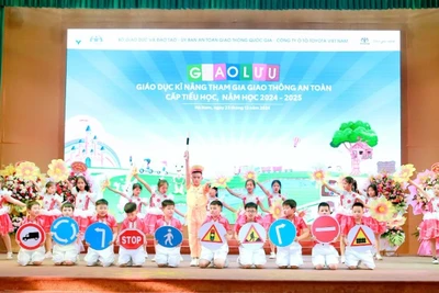 Chương trình giao lưu, giáo dục kỹ năng về an toàn giao thông cho học sinh tiểu học năm học 2024-2025 tại Hà Nam.